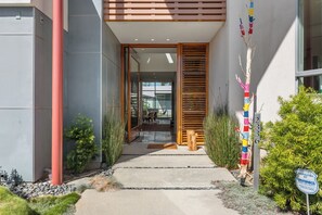 Exterior detail - NEW/5* Rated/La Jolla Shores/Open July 4th/Hot Tub/Sauna/Walk to Beach (La Jolla)