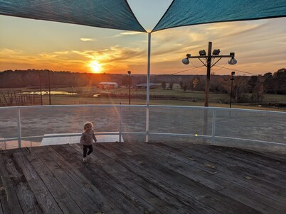 Water tank conversion. Spacious 4-bed 2-bath in enchanting Minden.