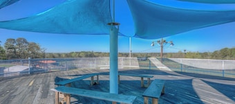 Water tank conversion. Spacious 4-bed 2-bath in enchanting Minden.