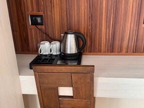 Deluxe Double Room, Balcony, Mountain View | Coffee and/or coffee maker - Juniper Mountain Resort (Lachen)