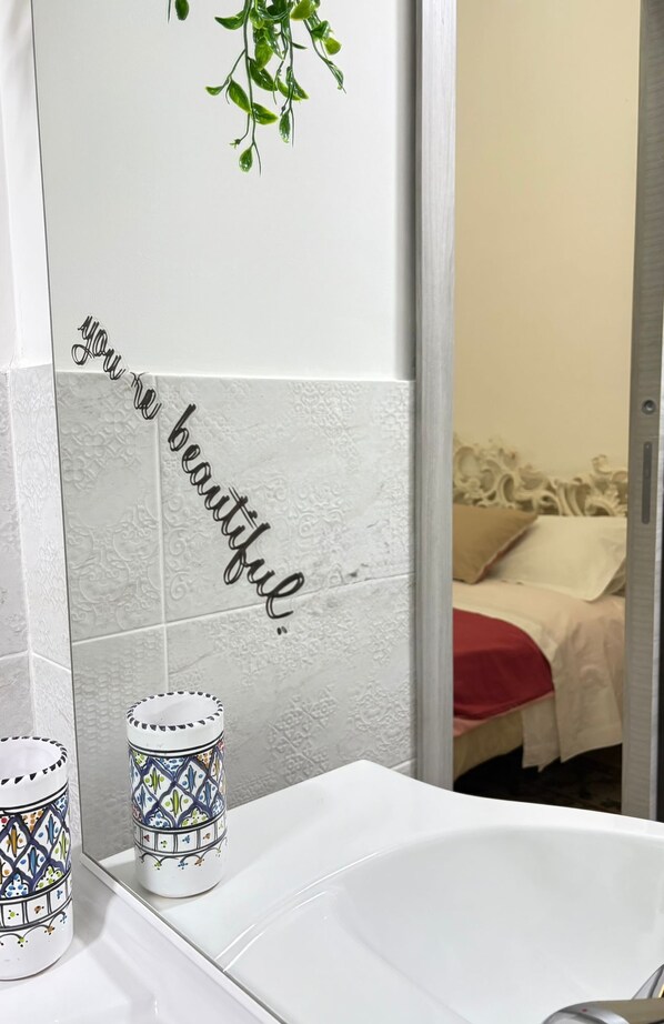Classic Double Room | Bathroom - B&B 091 (Palermo)