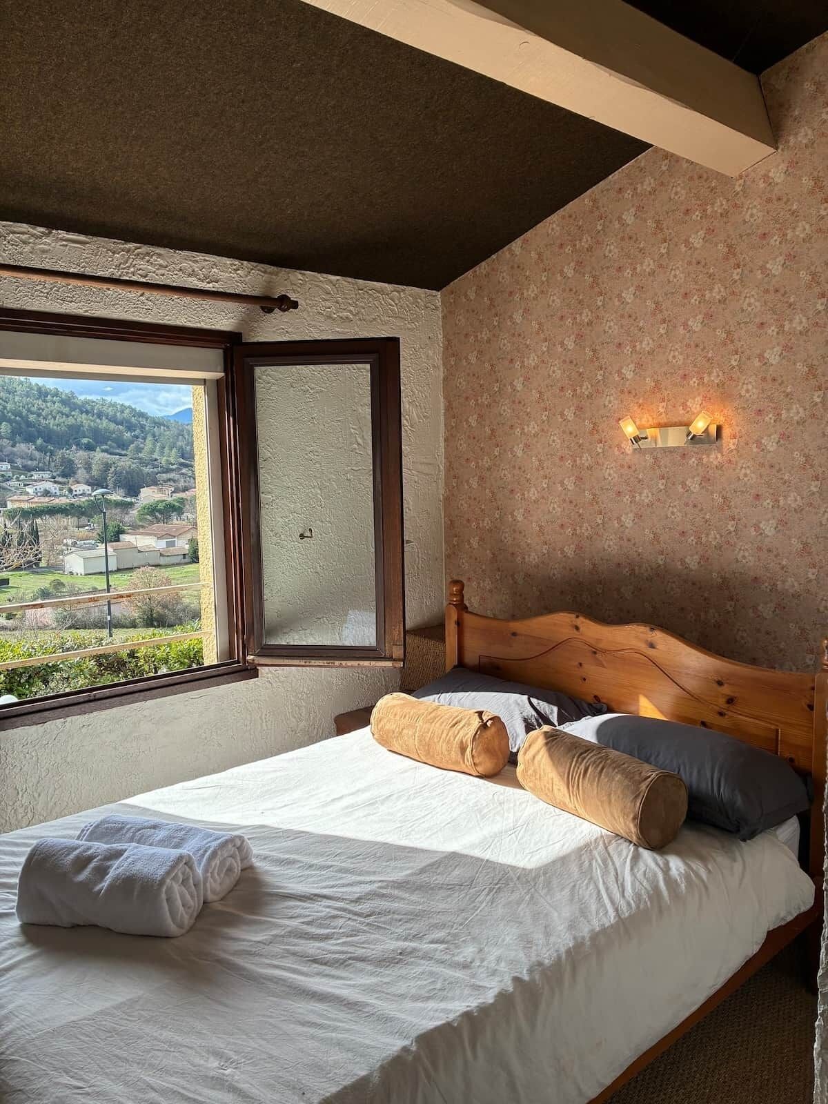 4 camere, Wi-Fi, lenzuola