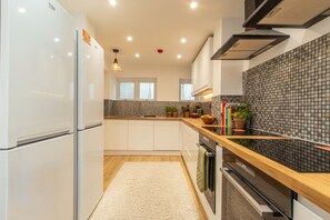 Private kitchen - 5 Min walk to Nottingham's Vibrant Bars, Restaurants, Pubs, Theatres, & Clubs (Nottingham)