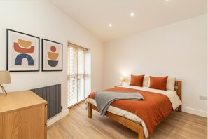 7 chambres, fer et planche à repasser, accès Internet, draps fournis
