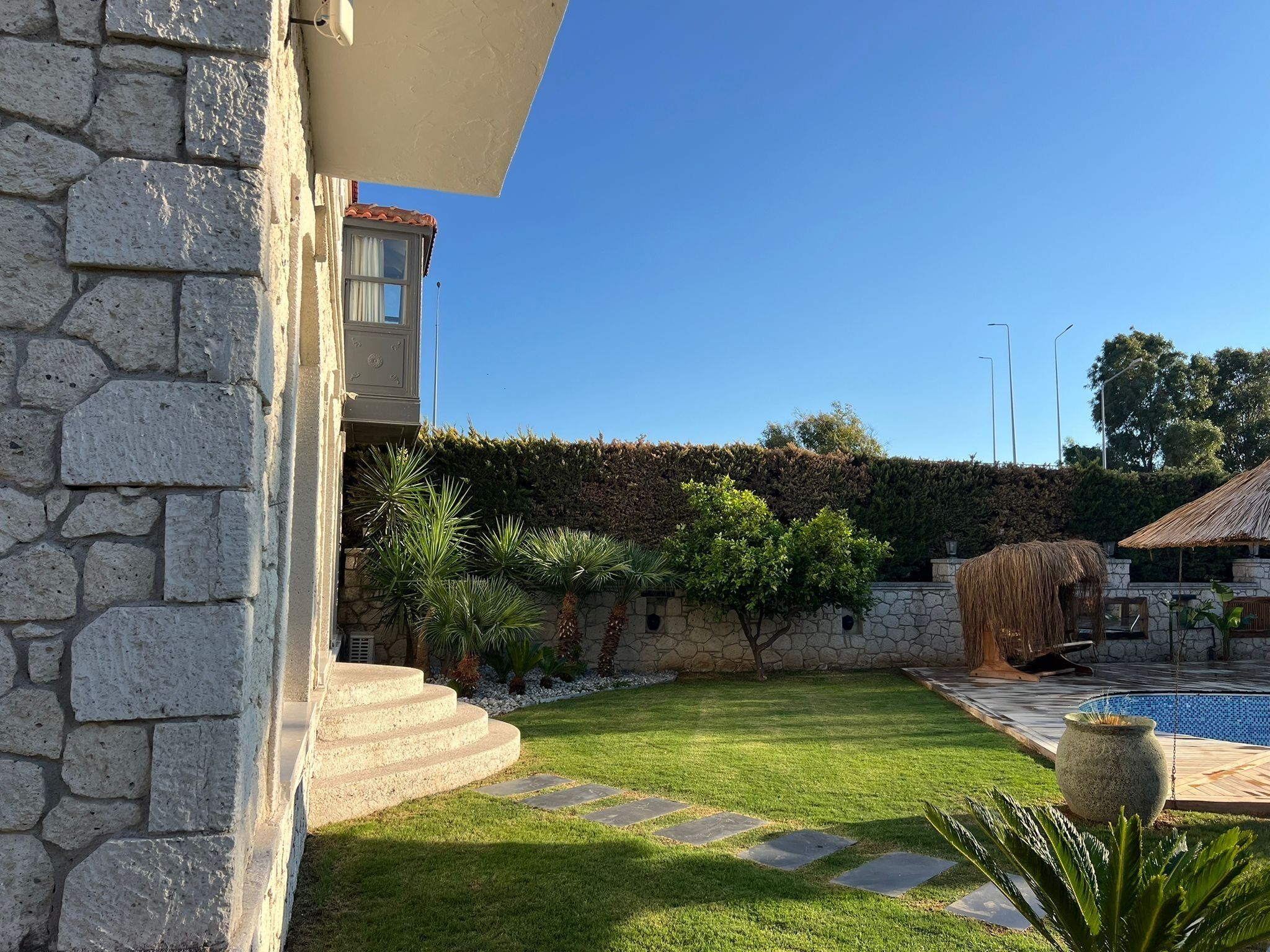 Grand Room, Garden View | Property grounds