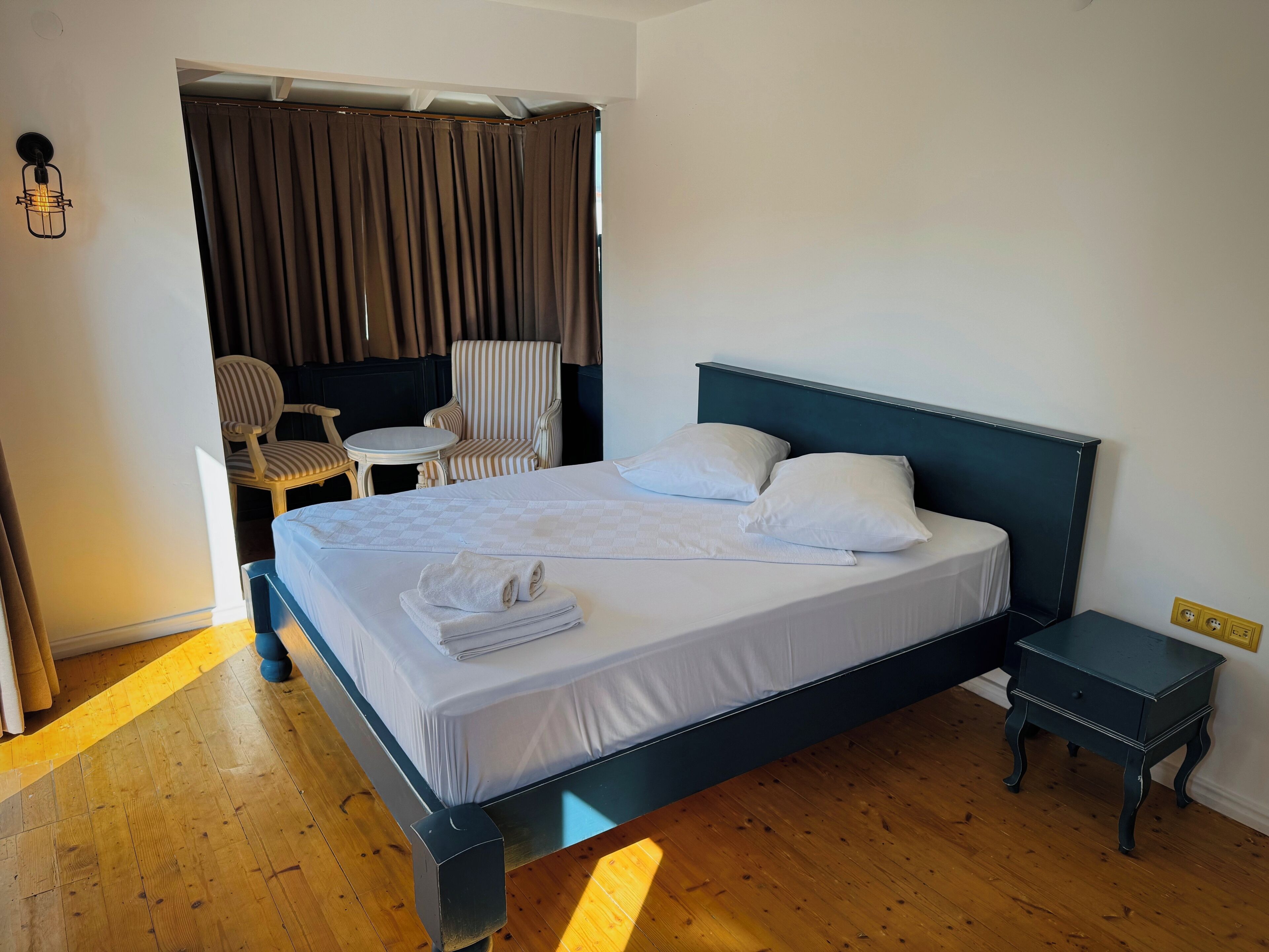 Deluxe Room | In-room safe, blackout curtains, free WiFi