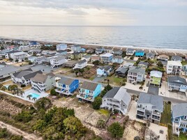 House, 2 Bedrooms | Exterior