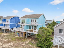 House, 2 Bedrooms | Exterior