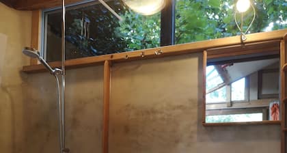 Tiny House auf Bauernhof im Piemont: Natur, Wald und Ruhe für deinen Urlaub