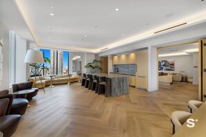Interior - Miami Condo | Rooftop Pool | 30th Floor Skyline Views (Miami)