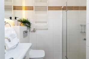 Studio, Garden View | Bathroom - Malila Apartments Starowiślna 35 (Kraków)