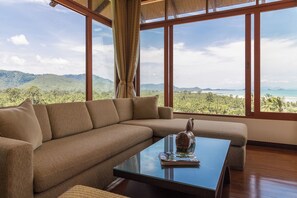 TV - BlueBell Luxury Private Pool Villa · Ocean & Mountain Views · Koh Samui (Koh Samui)