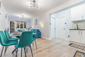 Dining - Lovely 1 BR Flat Near Elephant & Castle Station (London)