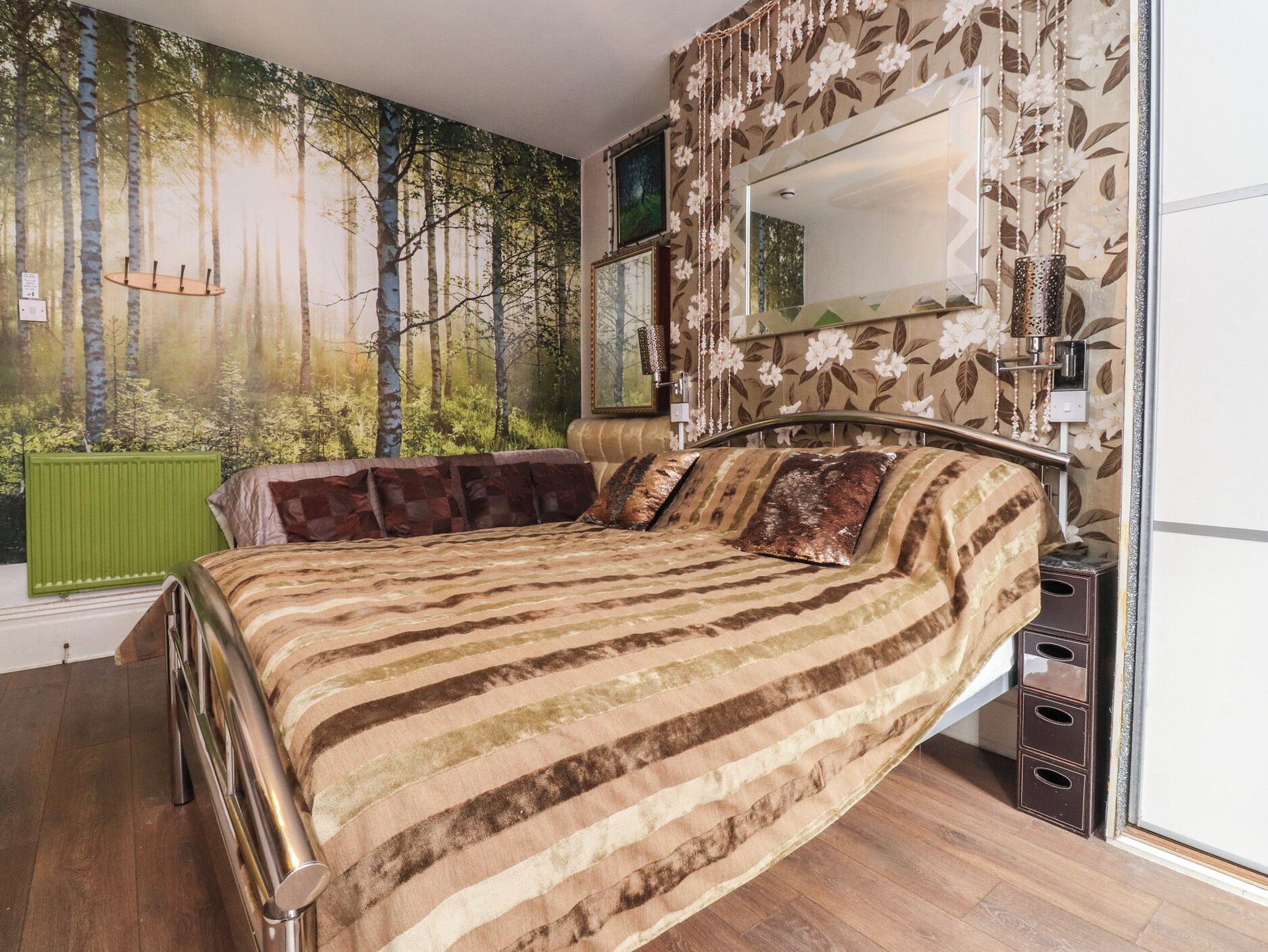 Number 3, Romantic, Country Holiday Cottage In Blackpool - Blackpool