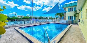 Pool - Reel Hip!! (Marathon)