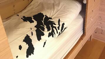 Nhà cơ bản, quang cảnh biển, cạnh núi