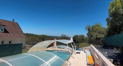 chambres d'hÎtes sur l'axe rocamadour -Sarlat piscine chauffée à partir du8 mai