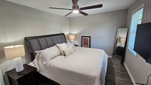 Room - Intown Awesome Remodeled Modern Townhome (North Augusta)