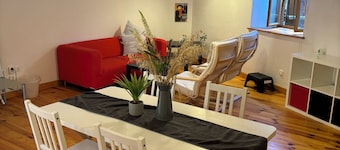 Comfortable house near lake