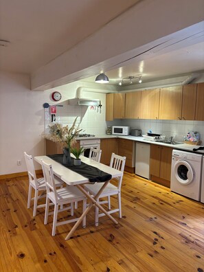 Private kitchen - Comfortable house near lake (Puivert)