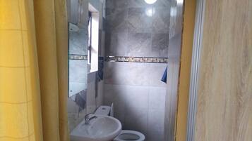 豪華雙人或雙床房, 山景 | 浴室