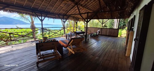 Ravinala l'arbre du voyageur eco-lodge house