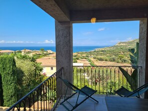 Property grounds - Apparemment pour 4 personnes (Lumio)