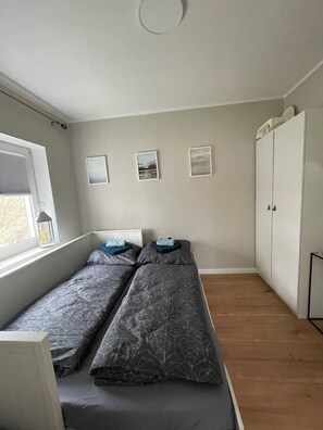 2 soverom, strykejern/-brett, wi-fi (inkludert) og sengetøy