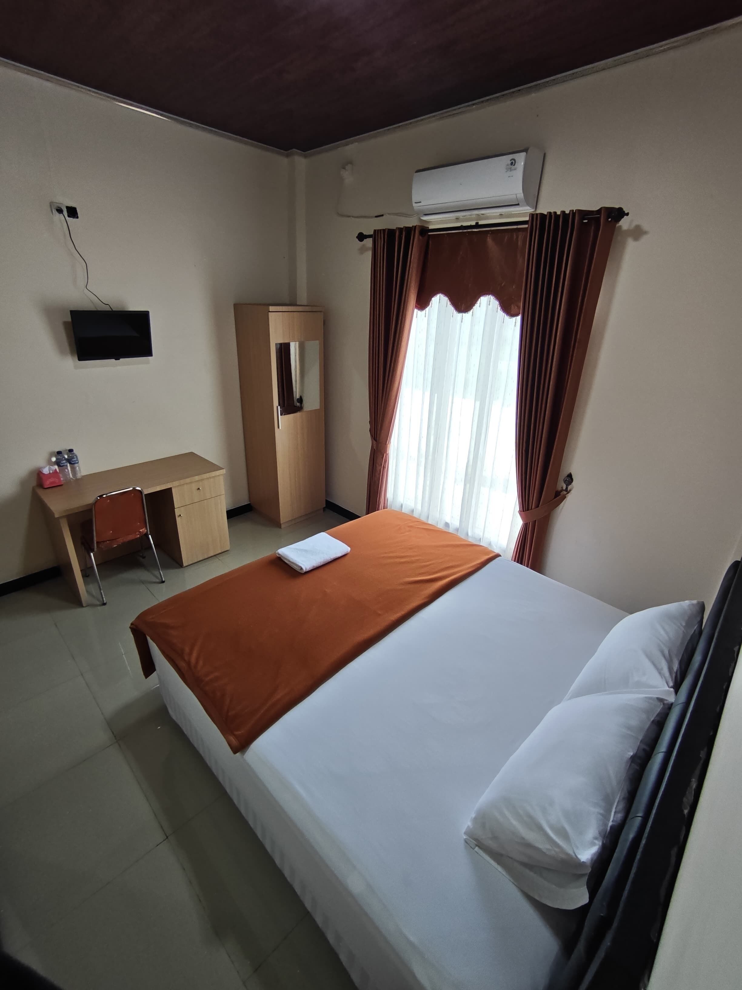 Standard-Doppelzimmer, Stadtblick