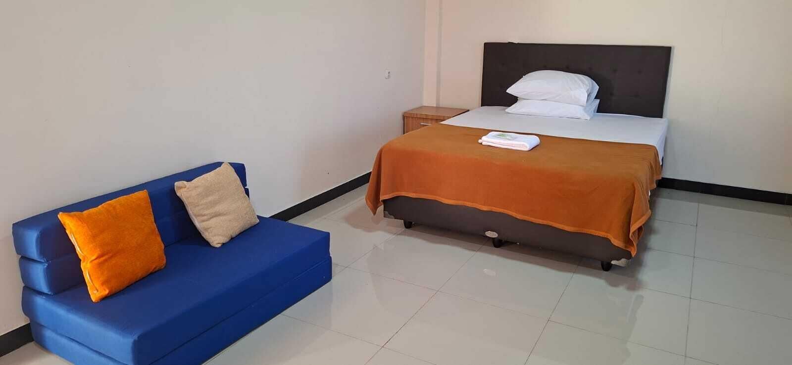 Family Double Room | Desk, laptop workspace, free WiFi
