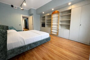 4 chambres, fer et planche à repasser, lit parapluie, Wi-Fi gratuit