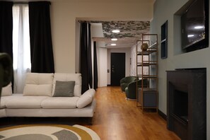 Living area - Agrada Family Apartment in the heart of the city (Bologna)