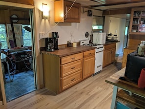 Microwave, stovetop