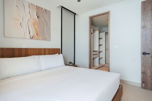 2 habitaciones, tabla de planchar con plancha, cuna de viaje y wifi 