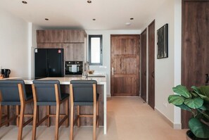 Kühlschrank, Ofen, Herdplatte, Geschirrspüler