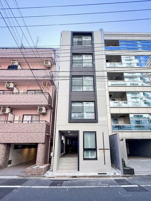 Exterior - Triphome Sugamo Label (Toshima City)