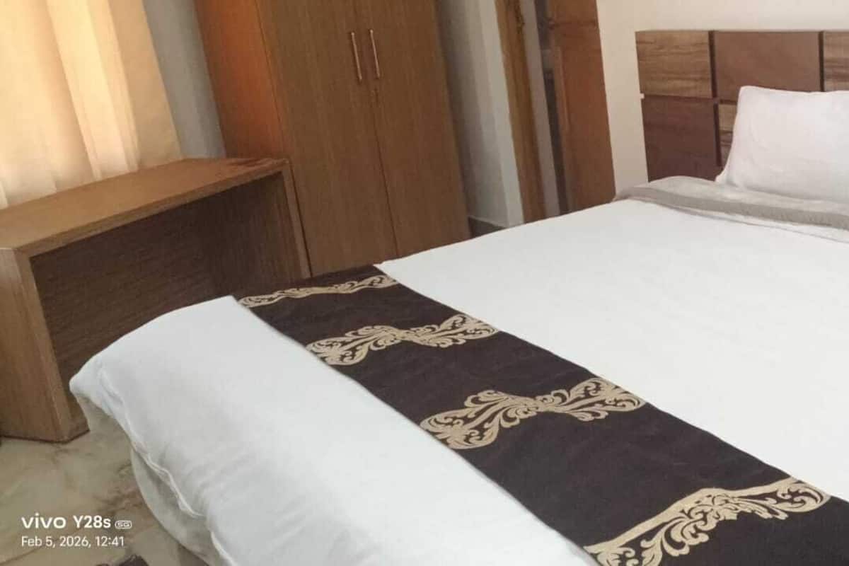 Classic Studio Suite, Mountain View