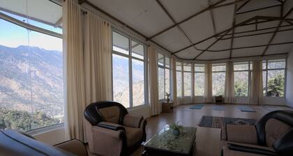 Saalak Suites On HIlltop