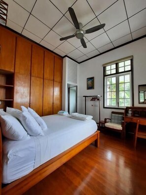 Luxury Triple Room - Hickory Penang Hill (Penang)