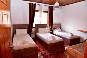 Room -  Elegant Accommodations (Berat)