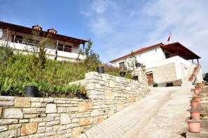 Exterior -  Elegant Accommodations (Berat)