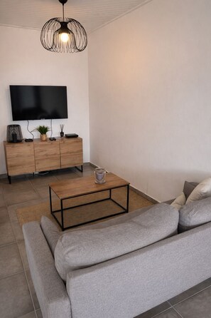 Living area - Appartement Lagoon Moderne - Terrace - 5 min Marina du Marin (Le Marin)