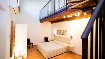 In-room safe, free WiFi