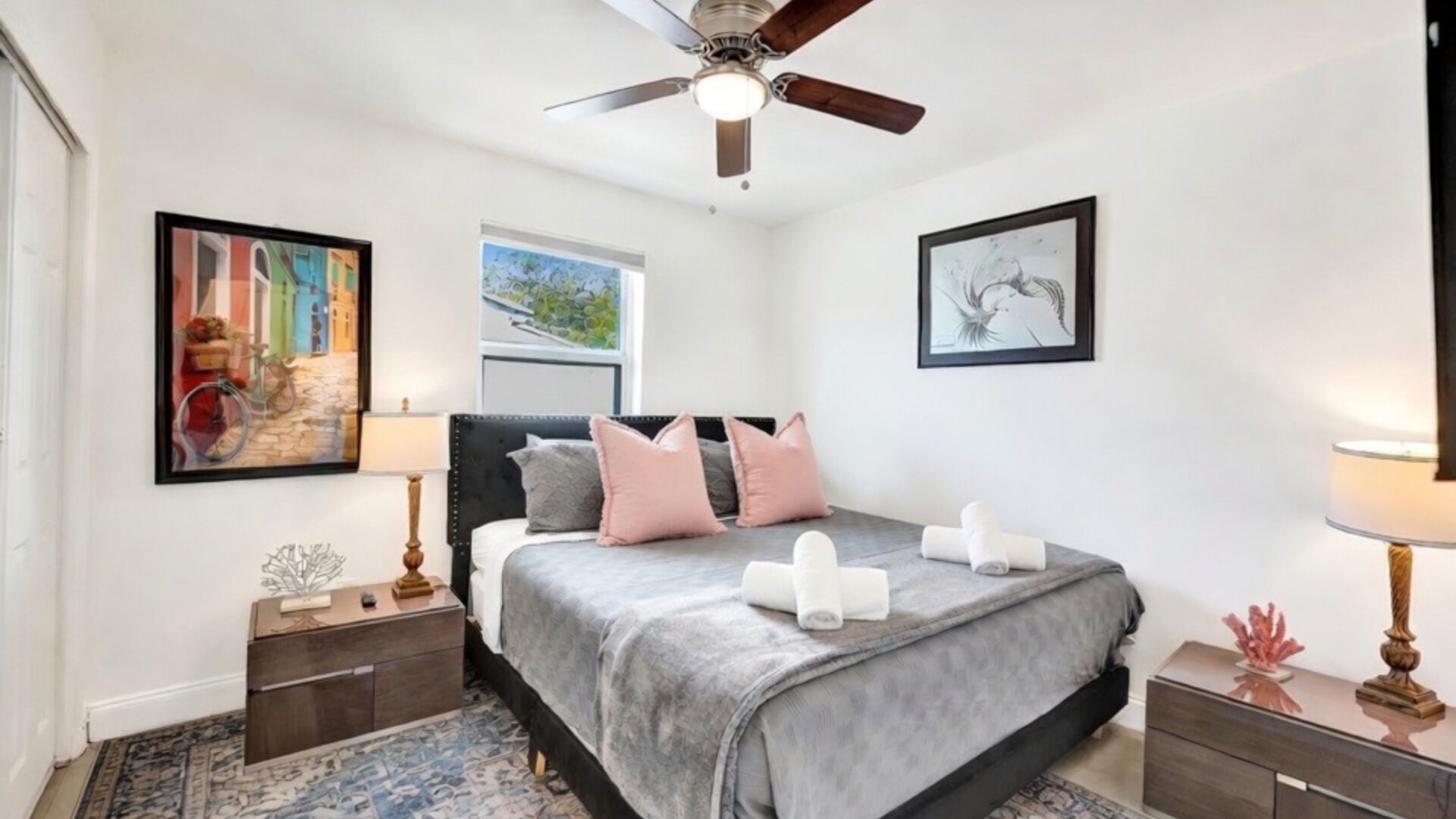 4 bedrooms, desk, iron/ironing board, free WiFi