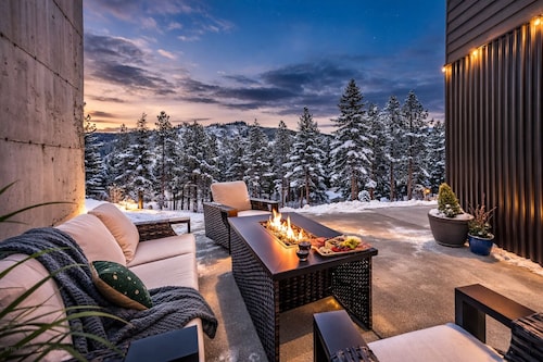Mountain Views-Star Gazing-Onsite Hiking Perfect for Romantic, Relaxing Retreats