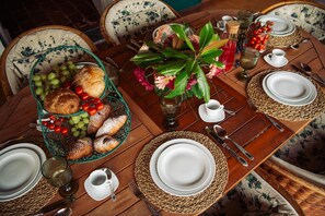 Dining - Villa Mary, private swimming pool, big garden, AC, 5 minuts to the beach (Solarolo)