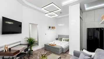 Studio Deluks, balkon, pemandangan halaman | Area keluarga