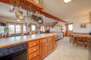 Interior - JL #296 | East Of Eden - Semi-Oceanfront - Horizon Ocean View - Private Pool (Nags Head)
