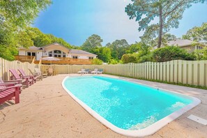 Pool - JL #836 - The Happiest Hour - Close to Beach - Private Pool - SSCA Amenities (Southern Shores)