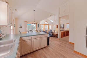 Interior - JL #309 | Sound Garden - Soundside - Sound Views - Private Heated Pool (Kitty Hawk)